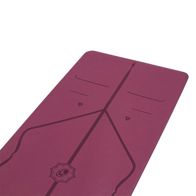 Liforme Original Yoga Mat – Free Yoga Bag Included - Patented Alignment System, Warrior-like Grip, Non-slip, Eco-friendly, sweat-resistant, long, wide, 4.2mm thick mat for comfort