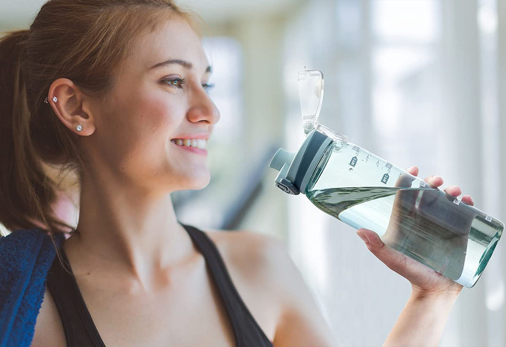 30oz Sport Water Bottle with Time Markers, Large Durable Gym Plastic Bottle Tritan BPA Free for Fitness, Outdoor Enthusiasts, Leakproof Gray (Pack of 1)