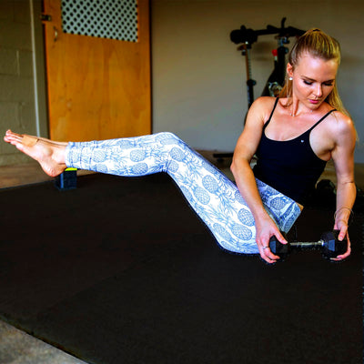 SUPERJARE 0.56'' Thick 12 Pcs 48 Sq Ft Rubber Top Exercise Equipment Mats, High Density EVA Foam Mats with Rubber Top, Interlocking Gym Flooring for Home Gym, Protective Workout Mat, Black/Grey