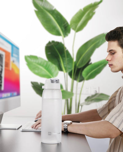 30oz Sport Water Bottle with Time Markers, Large Durable Gym Plastic Bottle Tritan BPA Free for Fitness, Outdoor Enthusiasts, Leakproof Gray (Pack of 1)