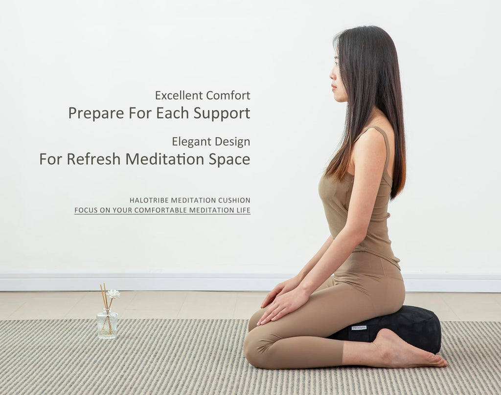 Meditation Cushion, Comfortable Meditation Pillow with Peacock Feather Jacquard Cover. Buckwheat Hull Filled Zafu Floor Pillow 16 * 16 * 5 in