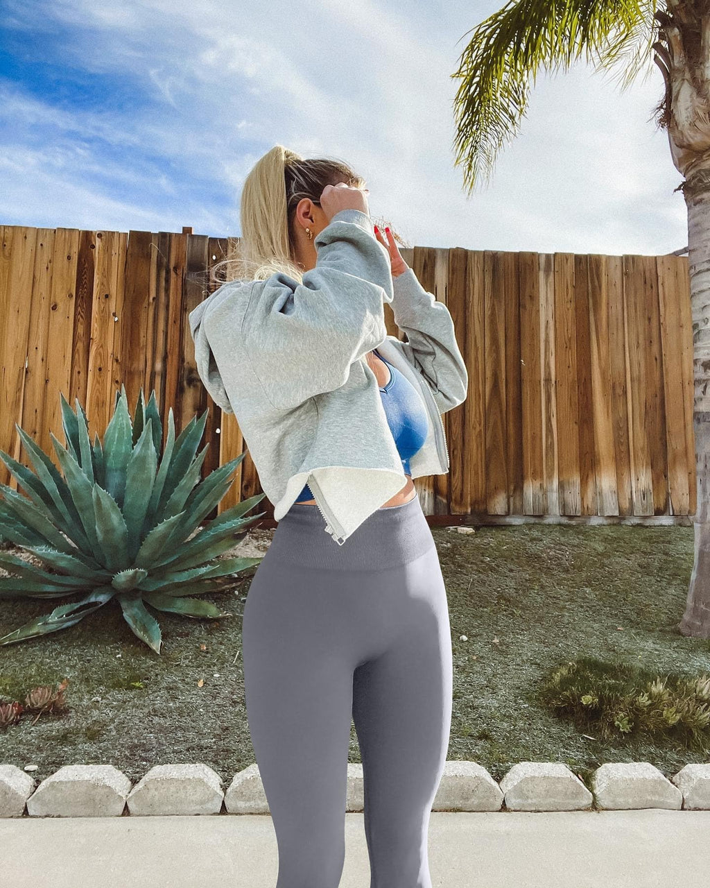 OQQ Women's 2 Piece Yoga Legging Seamless Workout High Waist Butt Liftings Athletic Leggings