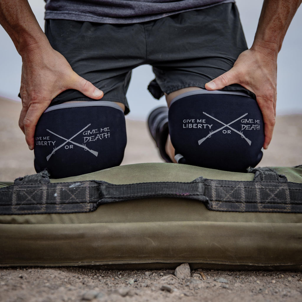 Knee Sleeves for Weightlifting & Powerlifting (7mm Pair) For Men & Women - Knee Wraps for Weight Lifting, Squats, Fitness, Gym Workout, Crossfit - IPF Approved Knee Compression Sleeve Support