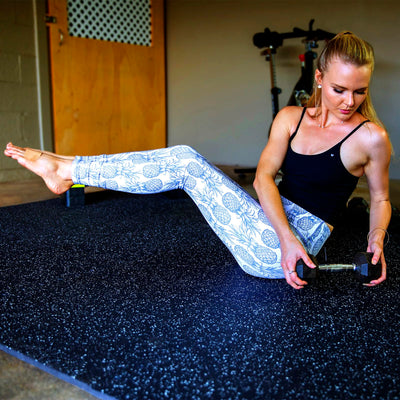 SUPERJARE 0.56'' Thick 12 Pcs 48 Sq Ft Rubber Top Exercise Equipment Mats, High Density EVA Foam Mats with Rubber Top, Interlocking Gym Flooring for Home Gym, Protective Workout Mat, Black/Grey