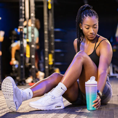 Ice Shaker Insulated Stainless Steel Shaker Bottle | 26oz, Navy/Mint | Cold for 30+ Hours | Insulated Cup with Twist-on Agitator | Odor-Free Bottle for Protein Shakes, Water, Smoothies, Cocktails