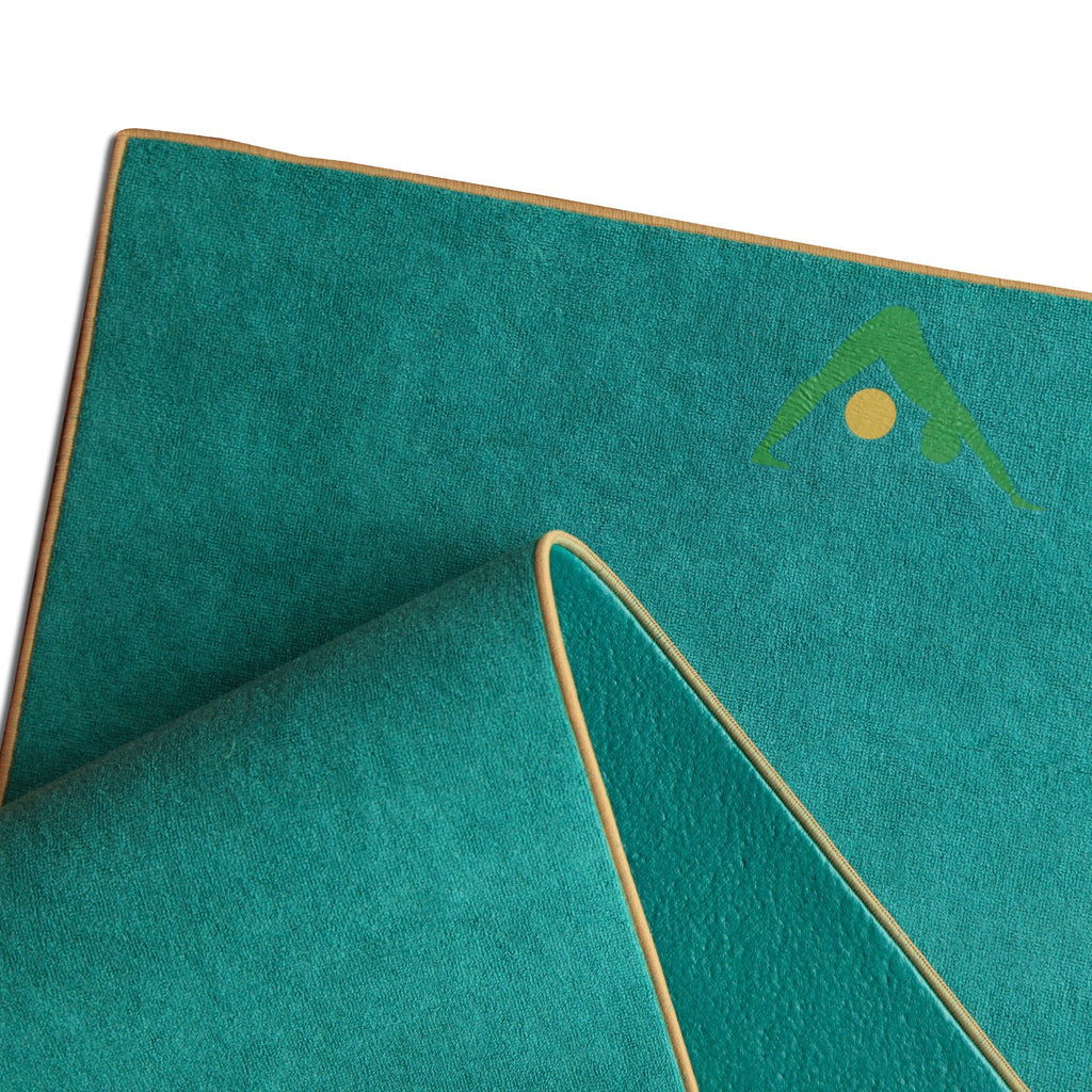 AURORAE Synergy 2in1 Hot Yoga Mat with integrated Non Slip Microfiber Towel. No Slipping No Bunching/Odor Patent Protected, Machine Washable