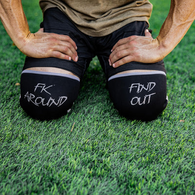 Knee Sleeves for Weightlifting & Powerlifting (7mm Pair) For Men & Women - Knee Wraps for Weight Lifting, Squats, Fitness, Gym Workout, Crossfit - IPF Approved Knee Compression Sleeve Support