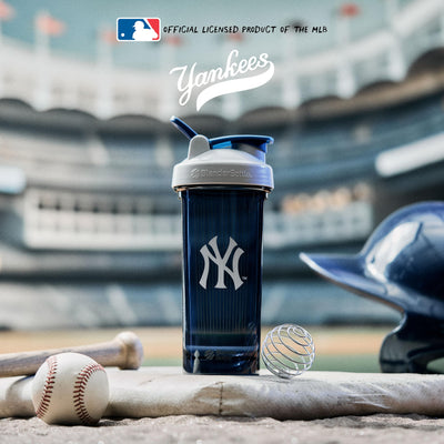 BlenderBottle Shaker Bottle Pro Series Perfect for Protein Shakes and Pre Workout, 28-Ounce, Black