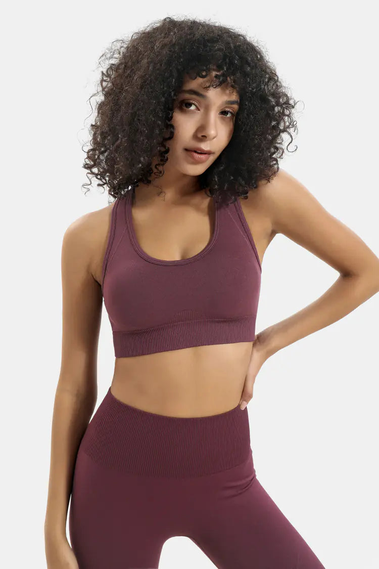 Seamless Knit Yoga Set for Women - Activewear Outfit