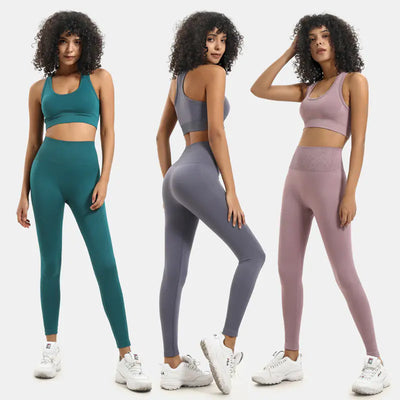 Seamless Knit Yoga Set for Women - Activewear Outfit