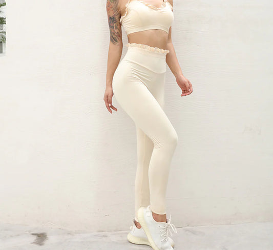 Lace Edge Yoga Set - Activewear Yoga Outfit