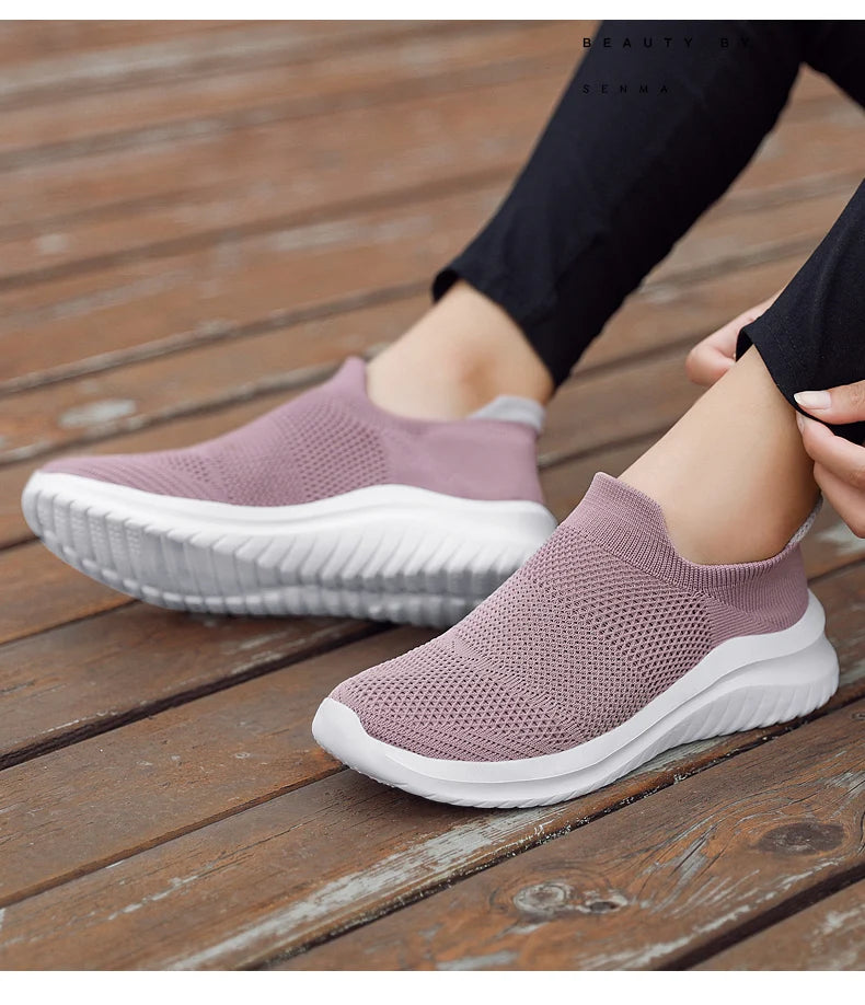 2023 New Comfortable High shoes man and womens classic sneakers Durable White Flat Canvas Shoes size 35-44