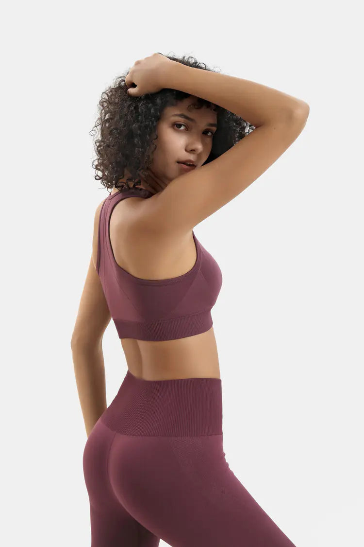 Seamless Knit Yoga Set for Women - Activewear Outfit